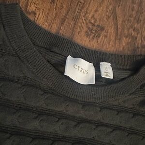 Cyrus Women's Dark Green Crewneck Sweater